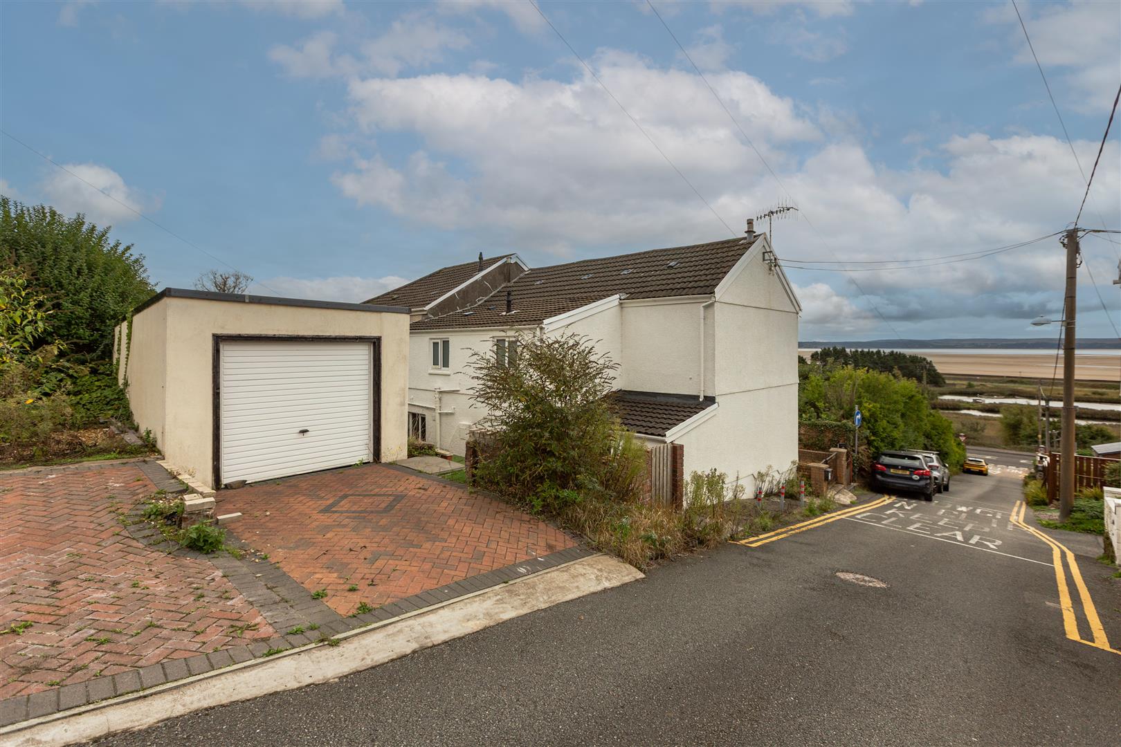 Myrtle Hill, Llanelli, SA15 4BH